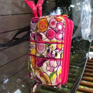 Vera Bradley Wristlet/Crossbody